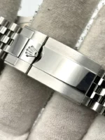 Rolex Submariner Date 116610LV - Image 2